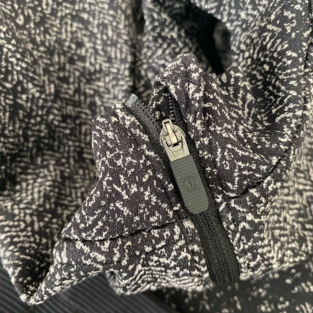 Lululemon Pullover - image 6